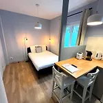 Pere Lachaise Apartments